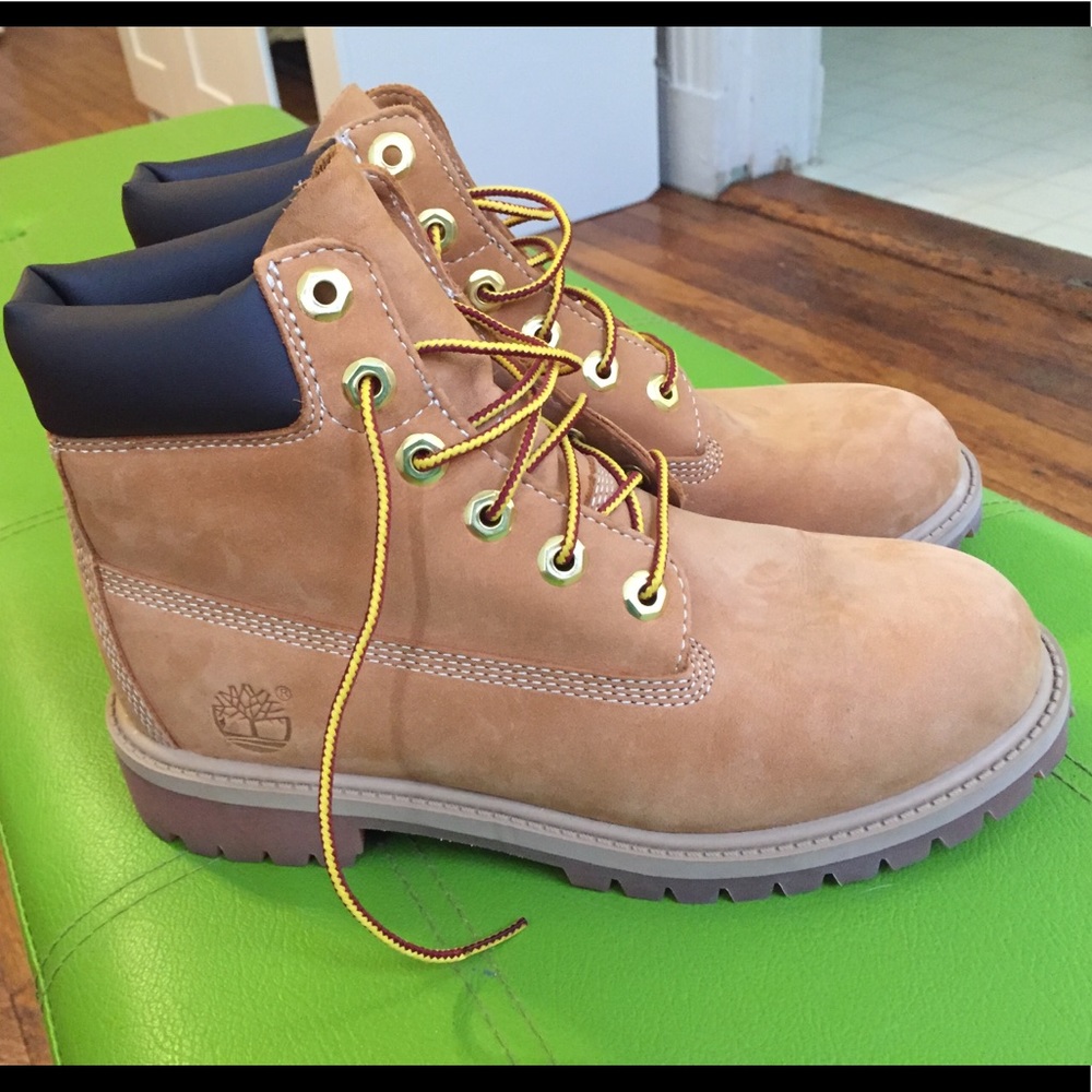 NEW Timberland Boots